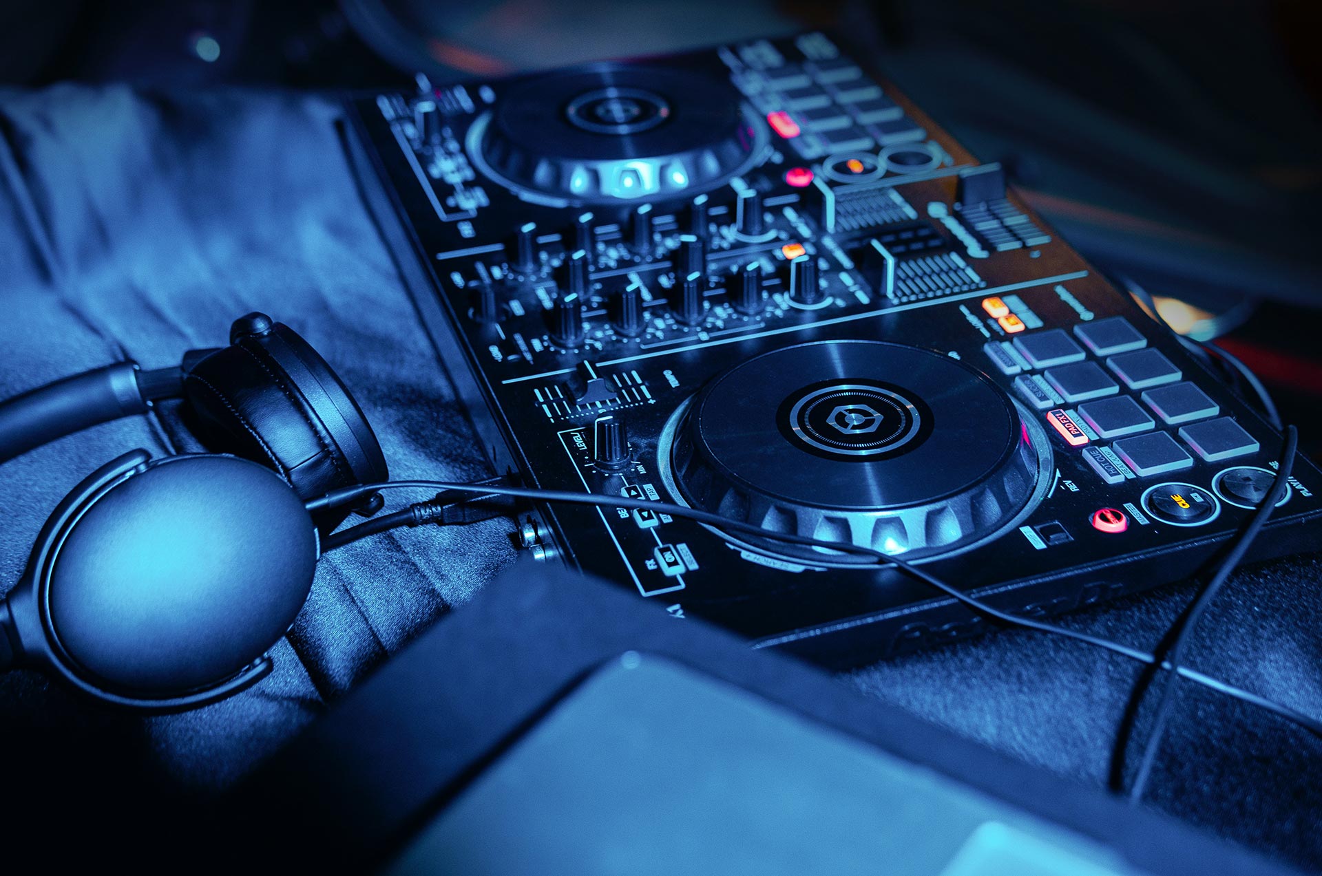 Pioneer DJ Controller 2025